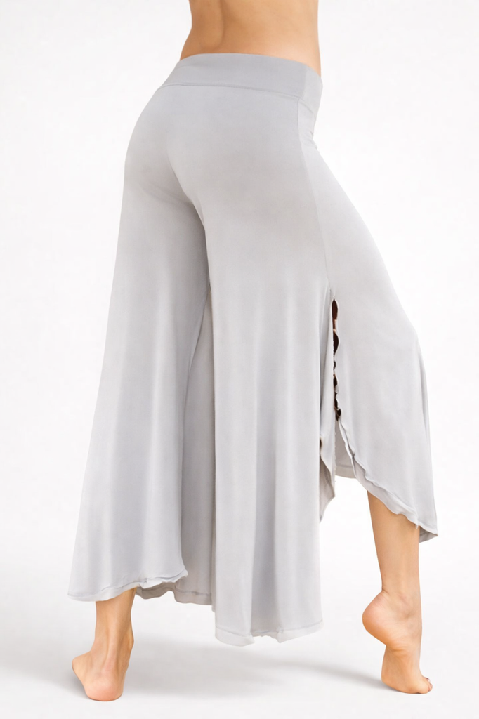 SUNDARI CAPRI PANTS WITH SILK - New Design!